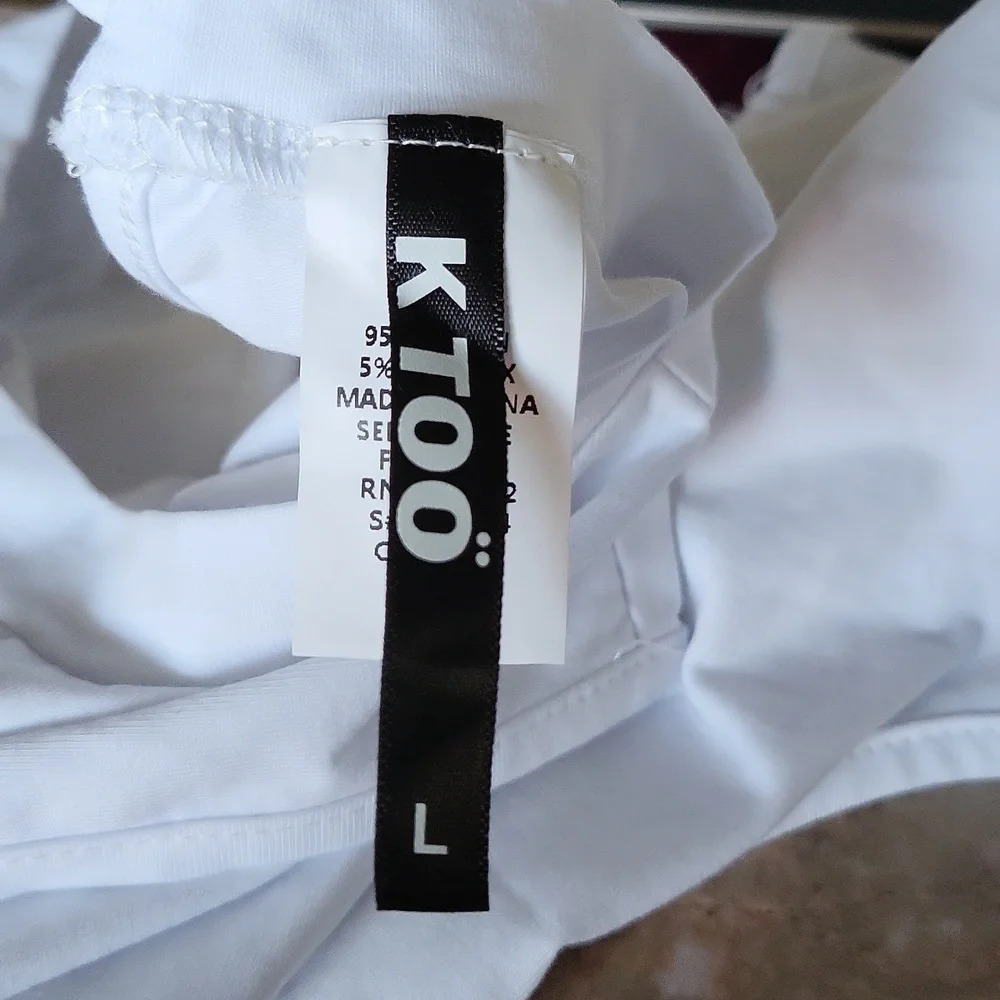 Nwot Ktoo Sleeveless Crewneck Bodysuit (Size L) - image 5